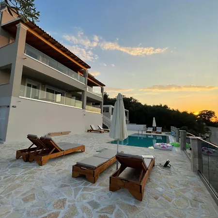 Sfakeras Grand Residences *